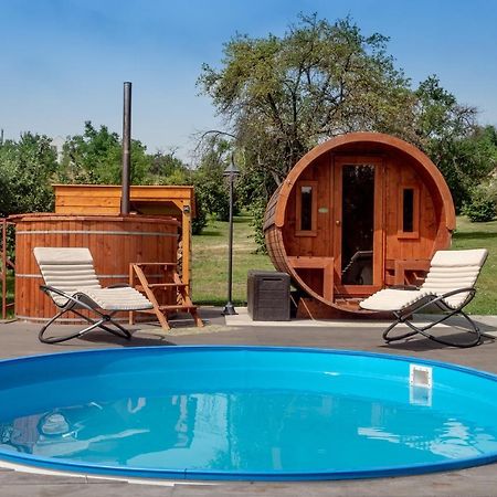 Rozmaring Vendeghaz Hotell Zengővárkony Exteriör bild