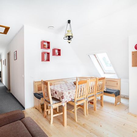 Rozmaring Vendeghaz Hotell Zengővárkony Exteriör bild