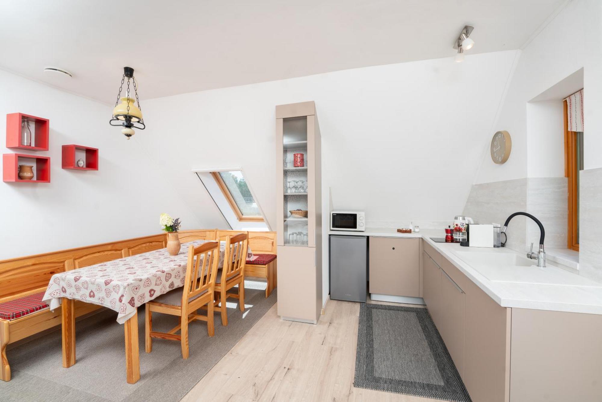 Rozmaring Vendeghaz Hotell Zengővárkony Exteriör bild
